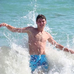 Толик, Москва