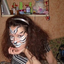 Теона, Санкт-Петербург